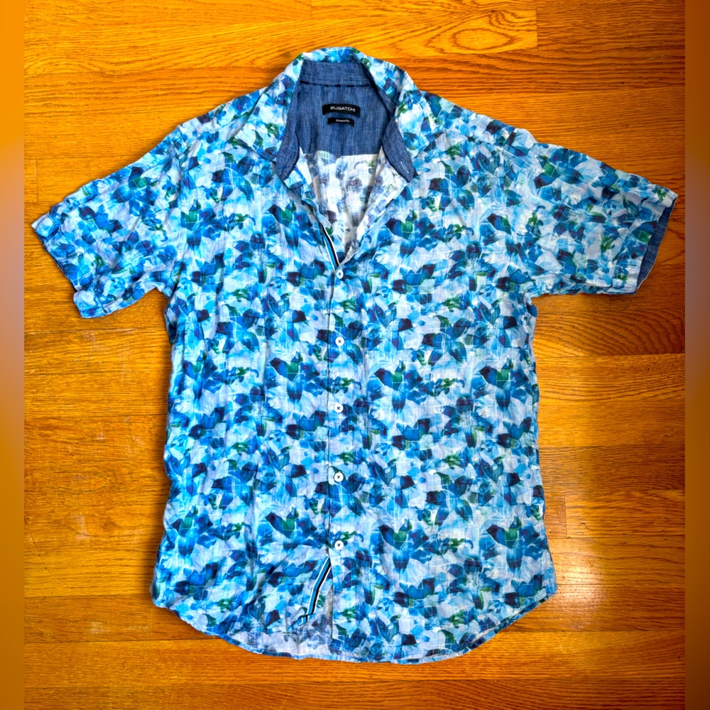 Bugatchi Short Sleeve Hawaiian style shirt size medium